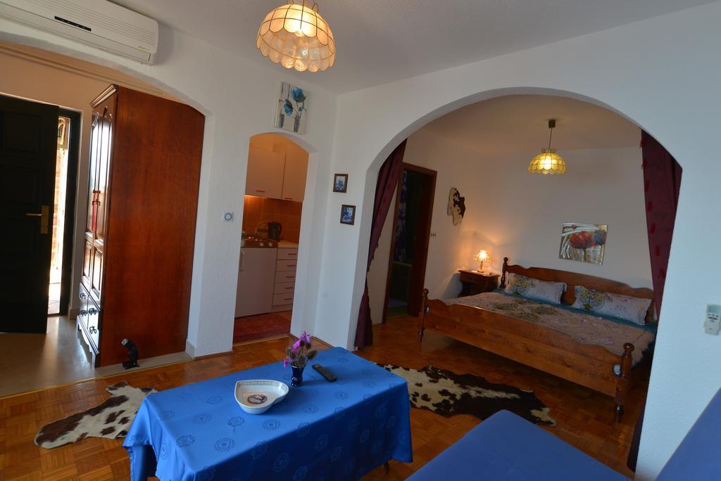 Apartments Palace Mira Mare Tivat Eksteriør bilde